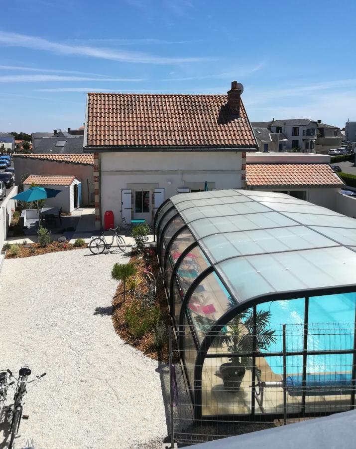 Les Balises: Seaside Gîte with Spa in Saint Gilles Croix De Vie Exterior photo